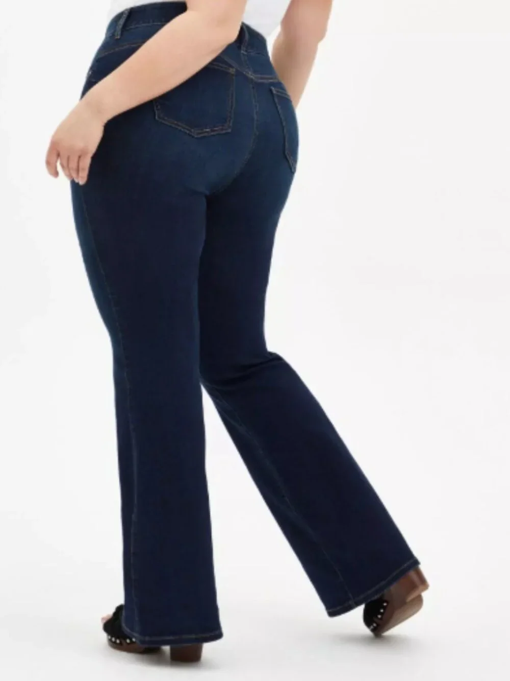 Torrid Bombshell Flare High-Rise Jean size 26